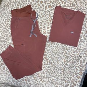 Large Mauve FIGS Scrub Set